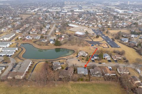 Tiny photo for 240 Osage Terrace, Buffalo Grove, IL 60089 (MLS # 12587273)