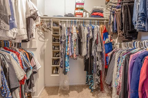 Tiny photo for 240 Osage Terrace, Buffalo Grove, IL 60089 (MLS # 12587273)