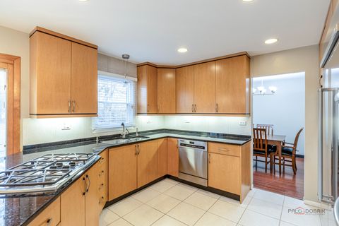 Tiny photo for 240 Osage Terrace, Buffalo Grove, IL 60089 (MLS # 12587273)