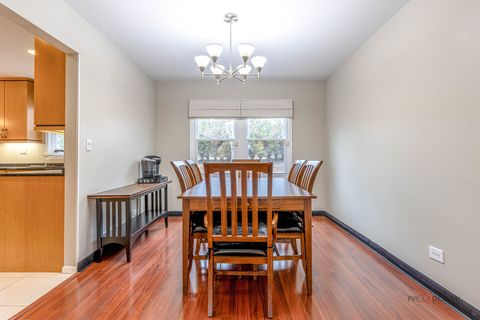 Tiny photo for 240 Osage Terrace, Buffalo Grove, IL 60089 (MLS # 12587273)