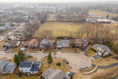 Tiny photo for 240 Osage Terrace, Buffalo Grove, IL 60089 (MLS # 12587273)