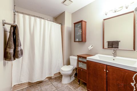 Tiny photo for 240 Osage Terrace, Buffalo Grove, IL 60089 (MLS # 12587273)