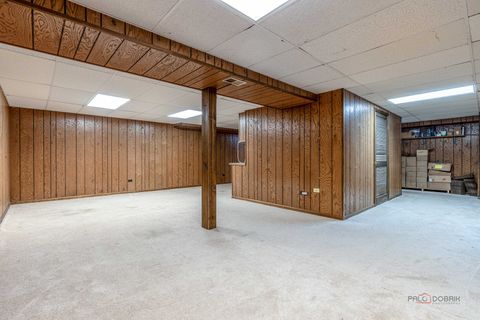 Tiny photo for 240 Osage Terrace, Buffalo Grove, IL 60089 (MLS # 12587273)