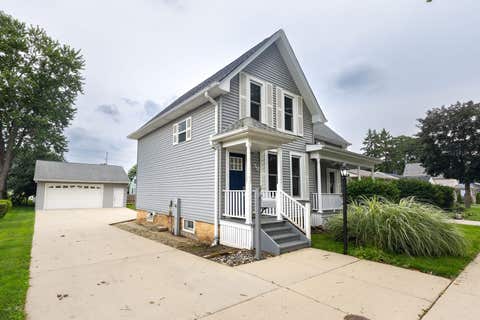 Tiny photo for 38 N GREEN Street, Carpentersville, IL 60110 (MLS # 12733090)