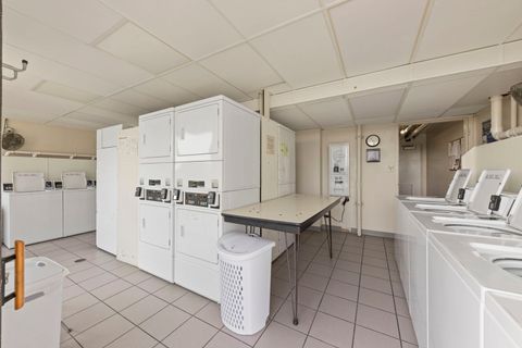 Tiny photo for 2005 S Finley Road #901, Lombard, IL 60148 (MLS # 12479789)