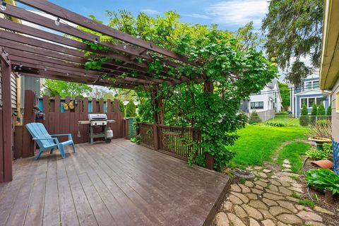 Tiny photo for 4725 Main Street, Downers Grove, IL 60515 (MLS # 12563414)