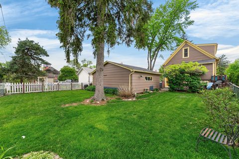 Tiny photo for 4725 Main Street, Downers Grove, IL 60515 (MLS # 12563414)