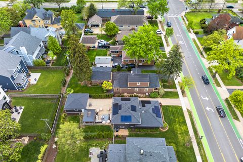 Tiny photo for 4725 Main Street, Downers Grove, IL 60515 (MLS # 12563414)