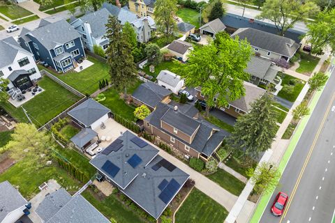 Tiny photo for 4725 Main Street, Downers Grove, IL 60515 (MLS # 12563414)