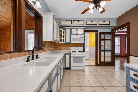 Tiny photo for 4725 Main Street, Downers Grove, IL 60515 (MLS # 12563414)