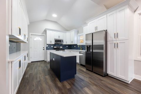 Tiny photo for 5552 S Shields Avenue, Chicago, IL 60621 (MLS # 12559537)