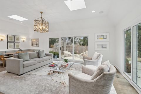 Tiny photo for 375 Washington Road, Lake Forest, IL 60045 (MLS # 12578958)