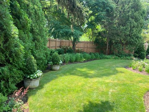 Tiny photo for 375 Washington Road, Lake Forest, IL 60045 (MLS # 12578958)