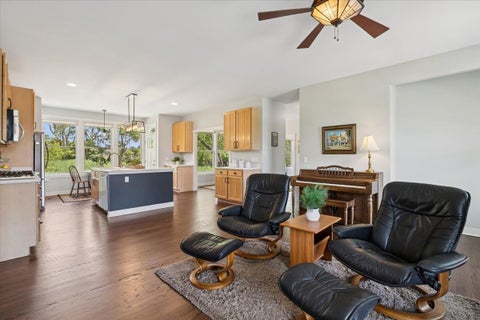 Tiny photo for 1430 Prairie Trail, Grayslake, IL 60030 (MLS # 12650912)