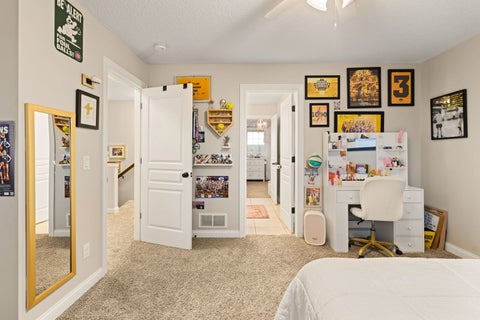 Tiny photo for 4367 55th Avenue, Bettendorf, IA 52722 (MLS # 12682021)