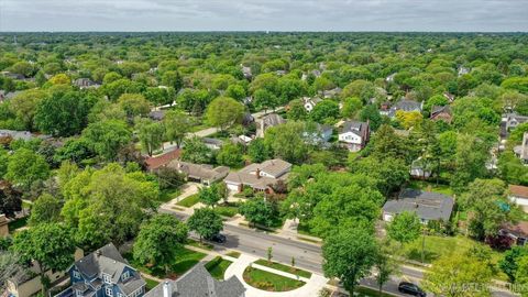 Tiny photo for 4830 Wolf Road, Western Springs, IL 60558 (MLS # 12438934)