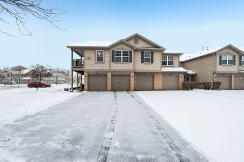 Tiny photo for 7035 Buchanan Drive #17-5, Gurnee, IL 60031 (MLS # 12523455)
