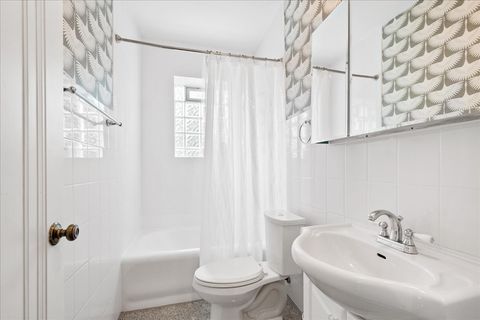 Tiny photo for 1918 Colfax Street #3, Evanston, IL 60201 (MLS # 12705323)