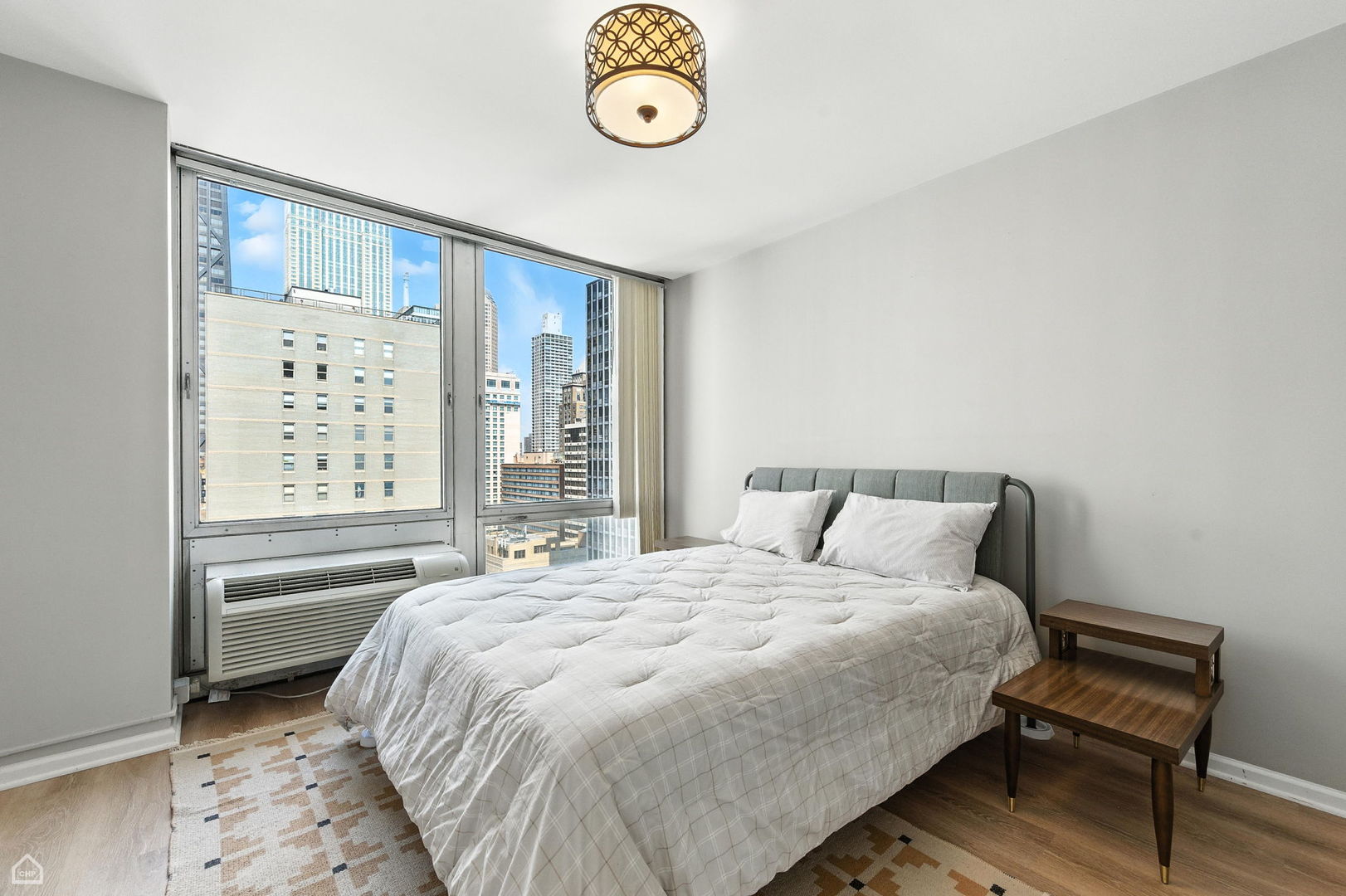 Chicago, Illinois 60611, United States, 1 Bedroom Bedrooms, ,1 BathroomBathrooms,Residential,Active,175288