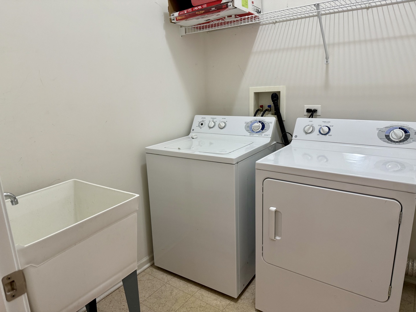 Palatine, Illinois 60067, United States, 2 Bedrooms Bedrooms, ,2 BathroomsBathrooms,Residential,Active,244615