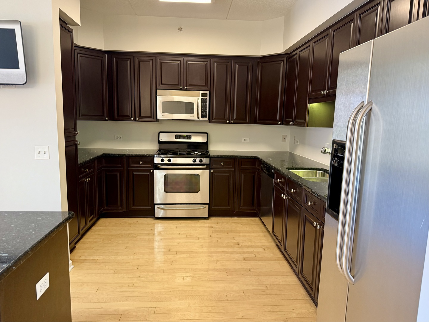 Palatine, Illinois 60067, United States, 2 Bedrooms Bedrooms, ,2 BathroomsBathrooms,Residential,Active,244615