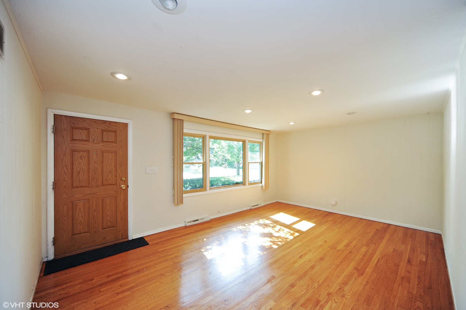 1414 Pfingsten Road
