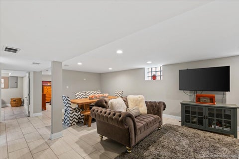 Tiny photo for 9120 S Clifton Park Avenue, Evergreen Park, IL 60805 (MLS # 12776273)