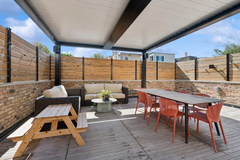 Tiny photo for 1443 W Summerdale Avenue, Chicago, IL 60640 (MLS # 12475217)