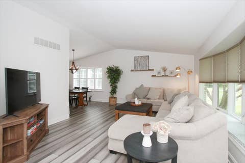 Tiny photo for 4N681 Brookside West Drive, St. Charles, IL 60175 (MLS # 12718916)