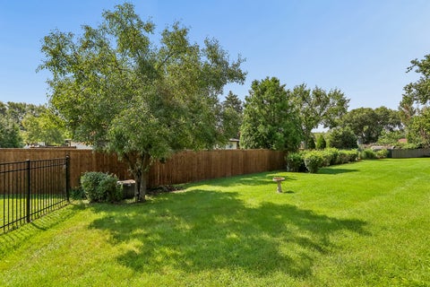 Tiny photo for 12123 Lake View Drive, Orland Park, IL 60467 (MLS # 12770357)