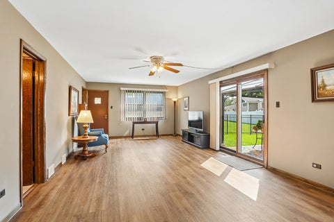 Tiny photo for 12123 Lake View Drive, Orland Park, IL 60467 (MLS # 12770357)