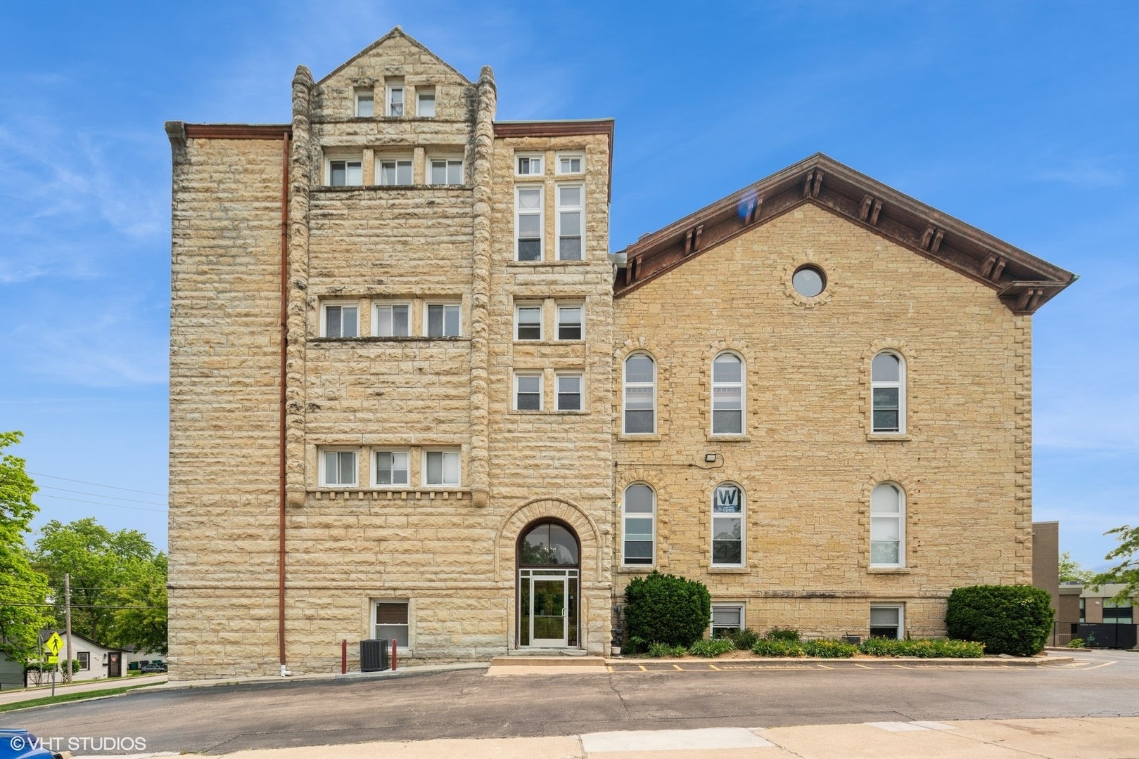 400 Mccarthy Road 421