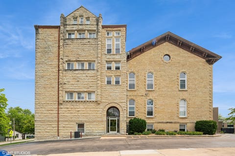 Tiny photo for 400 Mccarthy Road #421, Lemont, IL 60439 (MLS # 12728909)