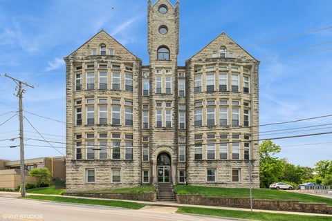 Photo of 400 Mccarthy Road #421, Lemont, IL 60439 (MLS # 12728909)