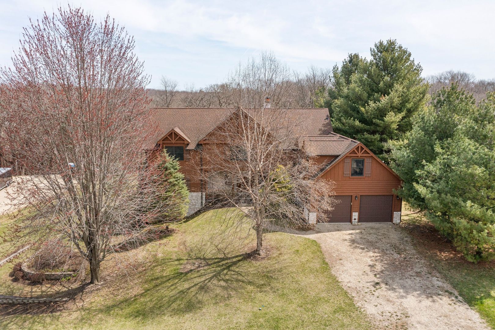 10A52 Cardinal Court