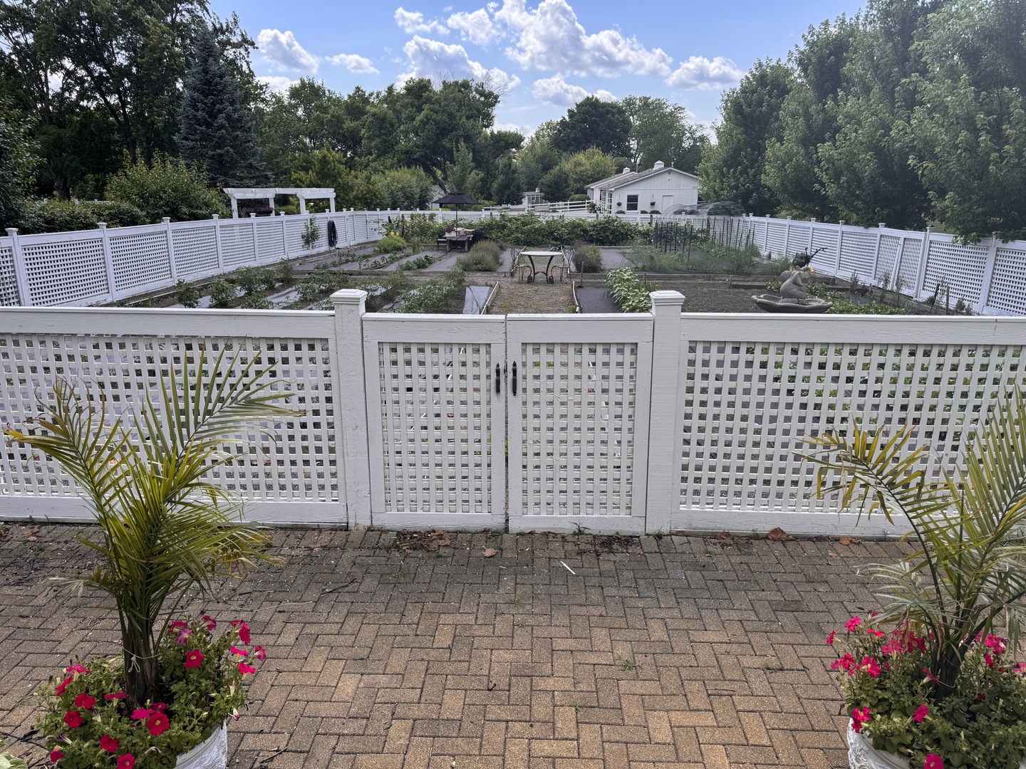 LOT 2, 404 Caesar Drive