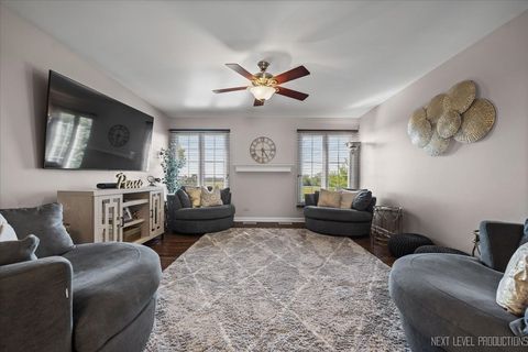 Tiny photo for 2159 Sutton Drive, South Elgin, IL 60177 (MLS # 12473286)