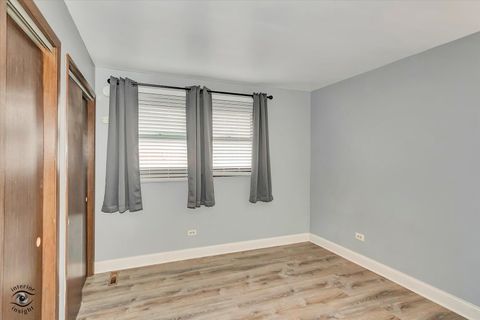 Tiny photo for 4450 W 150th Street, Midlothian, IL 60445 (MLS # 12506257)