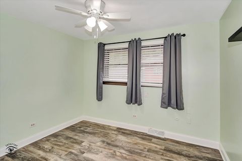 Tiny photo for 4450 W 150th Street, Midlothian, IL 60445 (MLS # 12506257)