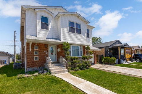 Photo of 8035 S Kolin Avenue, Chicago, IL 60652 (MLS # 12791437)