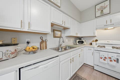 Tiny photo for 388 Richmond Drive, Romeoville, IL 60446 (MLS # 12721145)