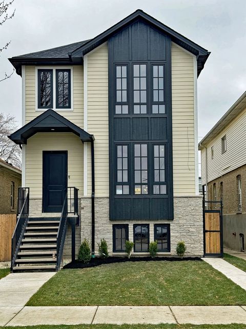 2540 W Berteau Avenue Chicago IL 60618