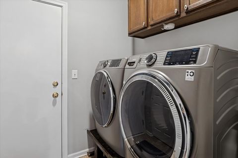 Tiny photo for 1961 Wilson Creek Circle, Aurora, IL 60503 (MLS # 12514910)