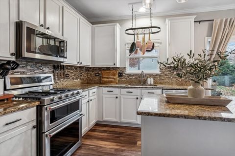 Tiny photo for 1961 Wilson Creek Circle, Aurora, IL 60503 (MLS # 12514910)