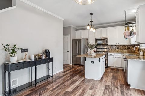 Tiny photo for 1961 Wilson Creek Circle, Aurora, IL 60503 (MLS # 12514910)