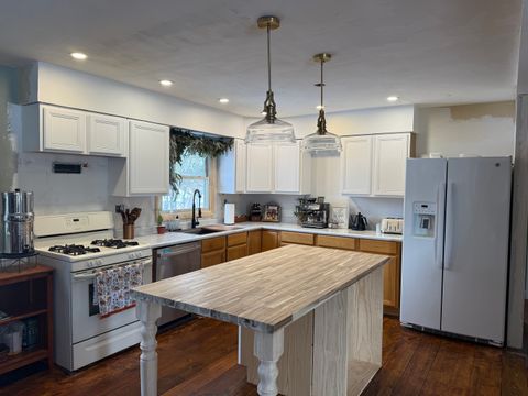 Tiny photo for 805 5th Avenue, Dixon, IL 61021 (MLS # 12530104)