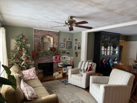 Tiny photo for 805 5th Avenue, Dixon, IL 61021 (MLS # 12530104)