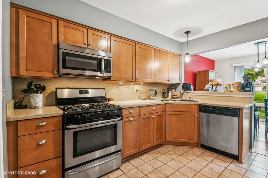 1063 Ridgefield Circle