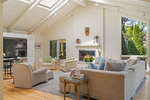 Tiny photo for 43 Indian Hill Road, Winnetka, IL 60093 (MLS # 12458963)