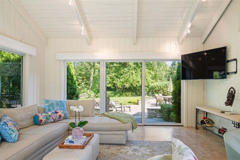 Tiny photo for 43 Indian Hill Road, Winnetka, IL 60093 (MLS # 12458963)